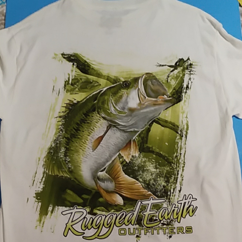 Rugged earth outfitters long sleeve tee